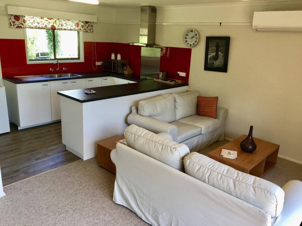 Strathmore Farm B&B Mirboo North Bagian luar foto