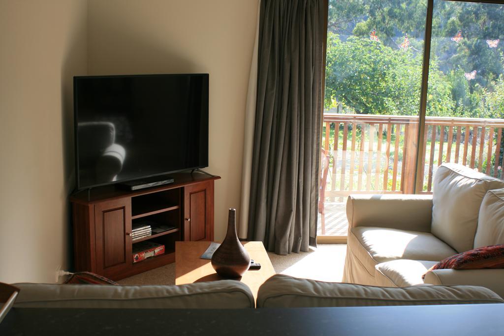 Strathmore Farm B&B Mirboo North Bagian luar foto