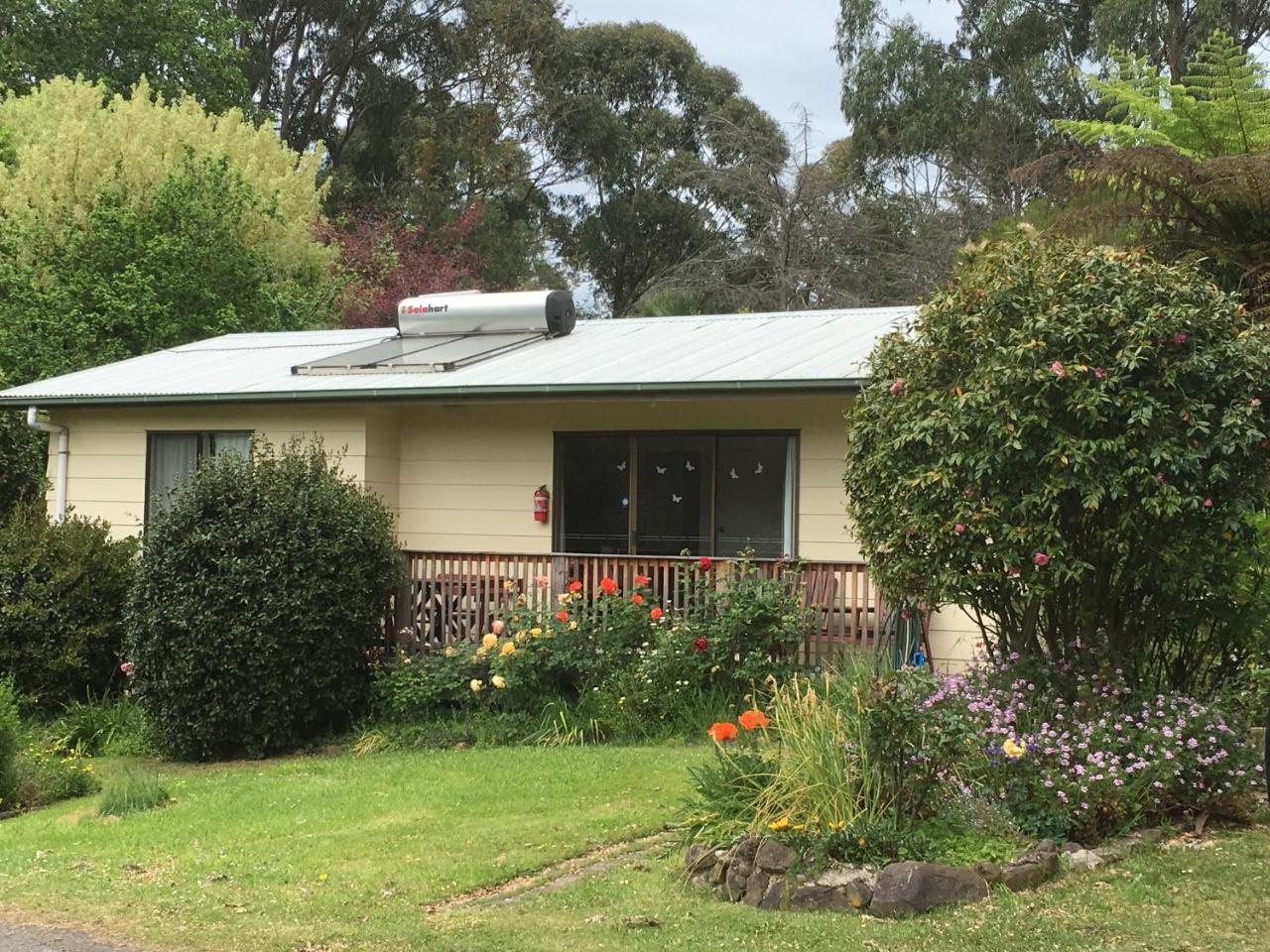 Strathmore Farm B&B Mirboo North Bagian luar foto